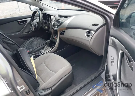 2013 Hyundai Elantra Gls/Limited z USA, uszkodzony, nr VIN KMHDH4AE5DU714454